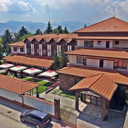 Spa Hotel Ivelia Dubnitsa Екстер'єр фото