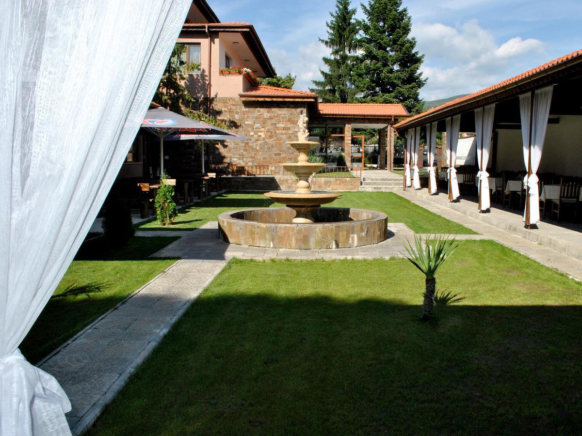 Spa Hotel Ivelia Dubnitsa Екстер'єр фото