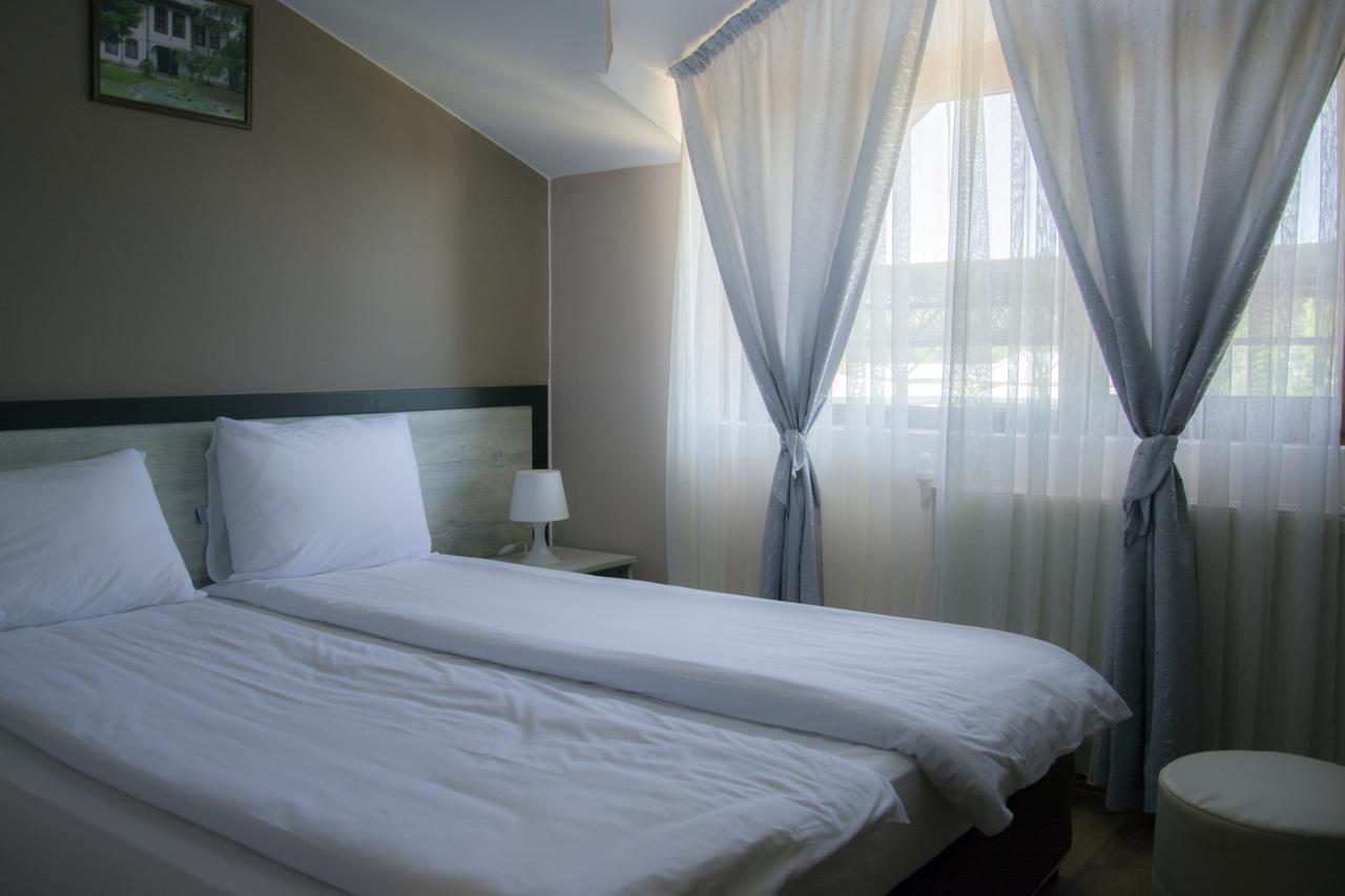 Spa Hotel Ivelia Dubnitsa Екстер'єр фото